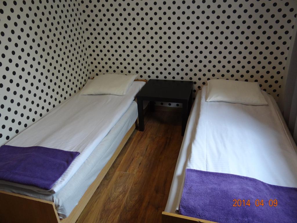 Hostel Praga Warsaw Room photo